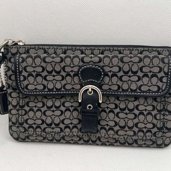 Coach Soho Black Mini Signature Clutch Wristlet Skinny Front Buckle - Picture 8 of 16